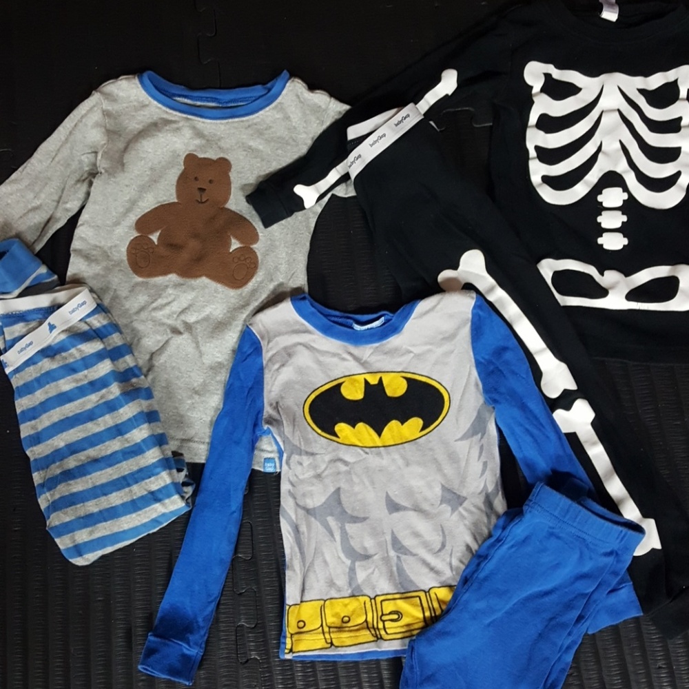 3 boy's pajama set, great condition